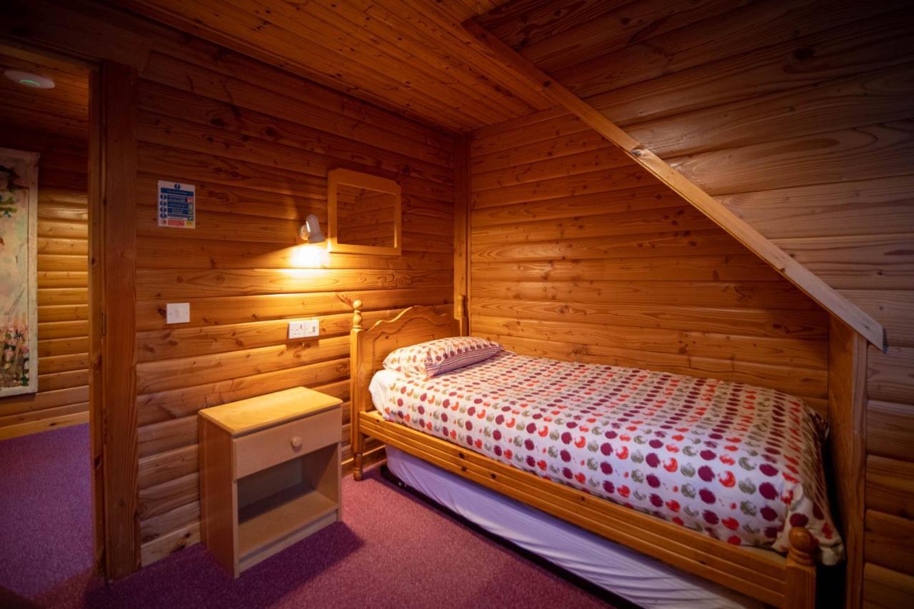 Badaguish Forest Lodges And Camping Pods Aviemore Esterno foto